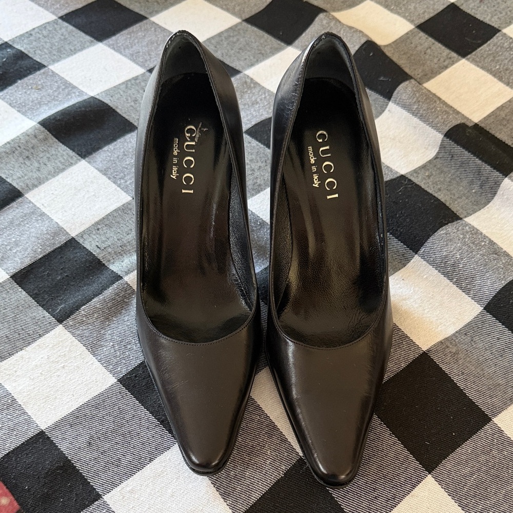 Gucci Women's Black Leather Pumps